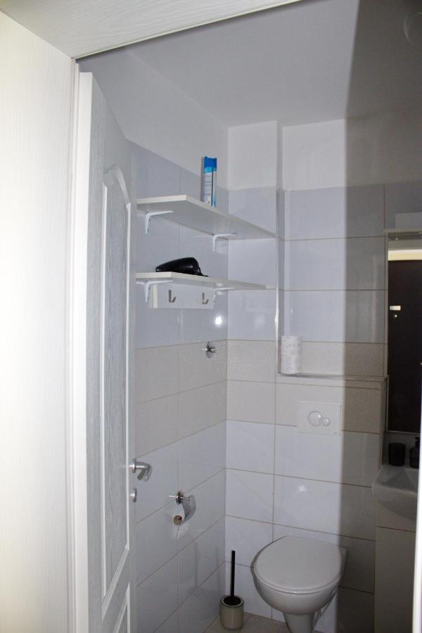 Studio Apartman Miljacka 13 SJJ Buitenkant foto