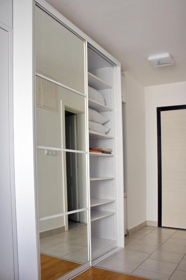 Studio Apartman Miljacka 13 SJJ Buitenkant foto