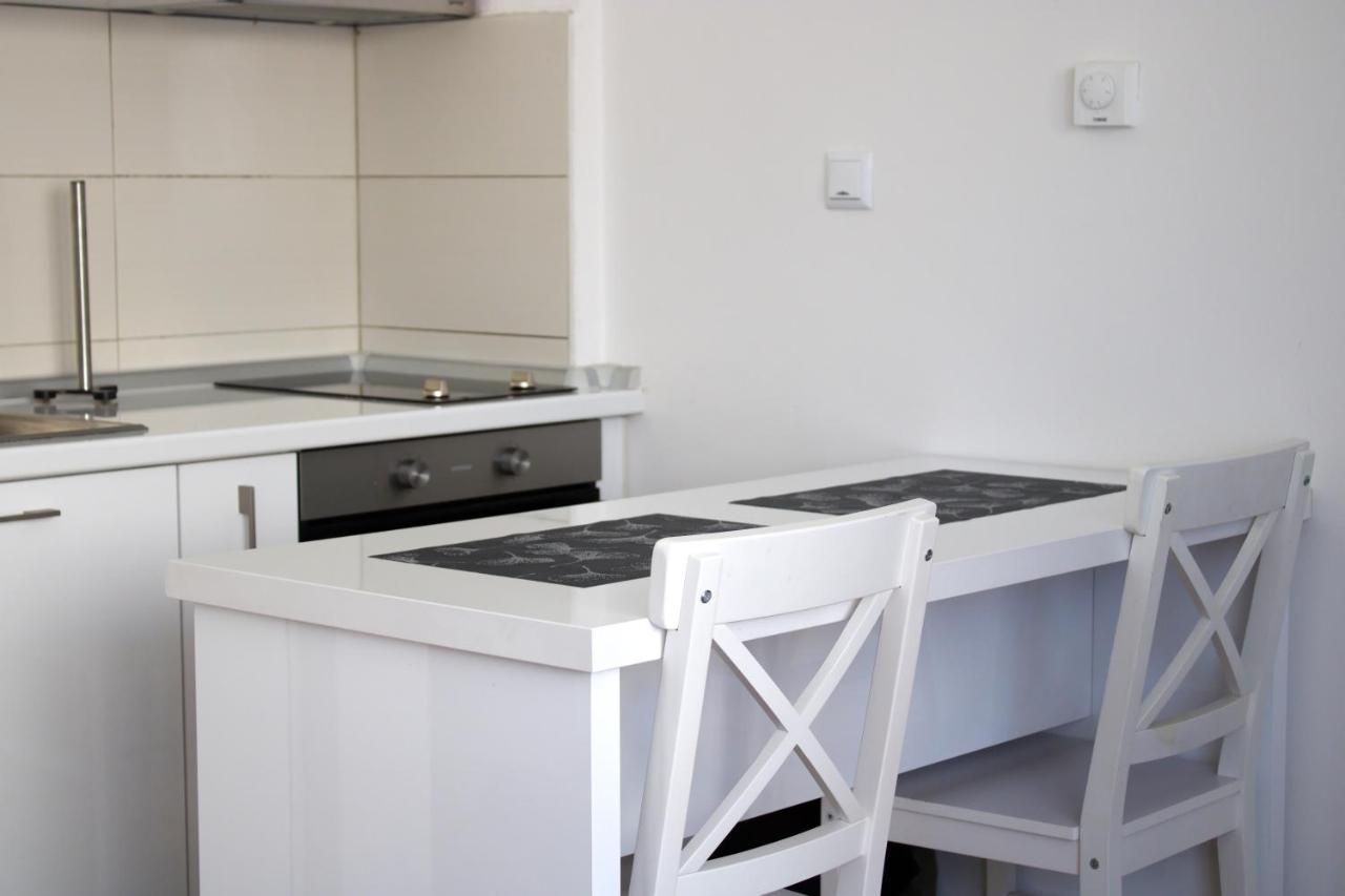 Studio Apartman Miljacka 13 SJJ Buitenkant foto
